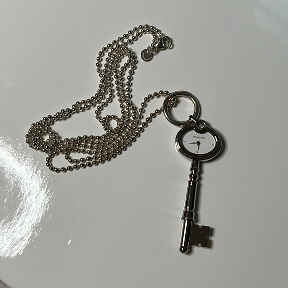 ๐ Host Pick!!! ๐๐ Rare like new Tiffany Key watch  Pendant with Chain - Picture 3 of 15